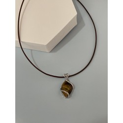 Pendentif navette oeil de tigre