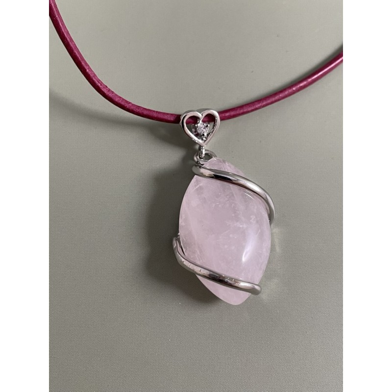 Pendentif navette quartz rose
