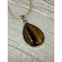 Pendentif serti oeil de tigre