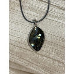 Pendentif forme libre...