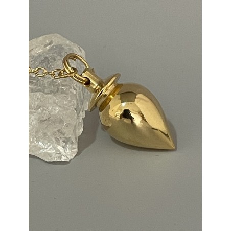 Pendule goutte, avec collerette, en laiton, couleur or. Pendule goutte, avec collerette, en laiton, couleur or.