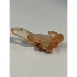 Groupe de quartz tangerine hématoïde