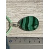 Pendentif en malachite, avec attache en argent.