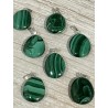 Pendentif en malachite, avec attache en argent.