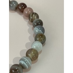 Bracelet en agate rubanée. perles 6 mm