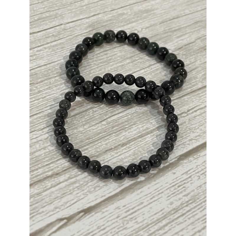 Bracelet en jade noir, perles 6 et 8 mm
