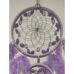 Attrape-rêves mauve, avec perles fantaisie.