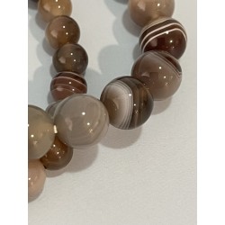 Bracelets en agate Botswana rubanée 6 mm et 8 mm zoomé