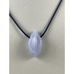 Cabochon en calcédoine bleue