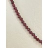 Collier en grenat, perles 1 mm facetté zoomé.