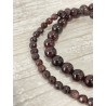 Bracelets en grenat almandin, perles 4 mm facettées et 6 mm.