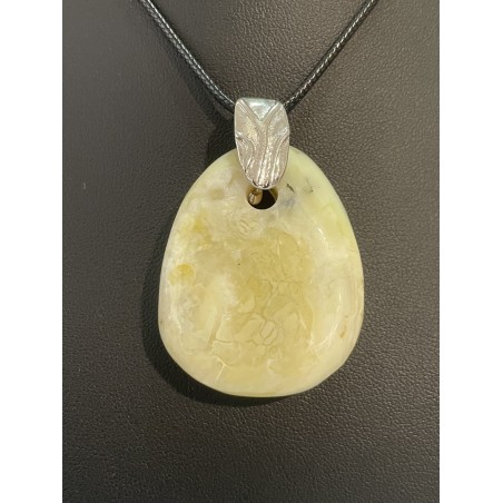 Pendentif en opale jaune