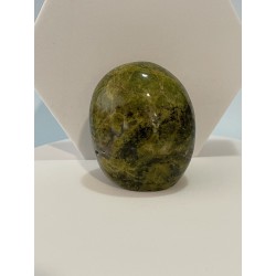 Forme libre opale verte référence 004