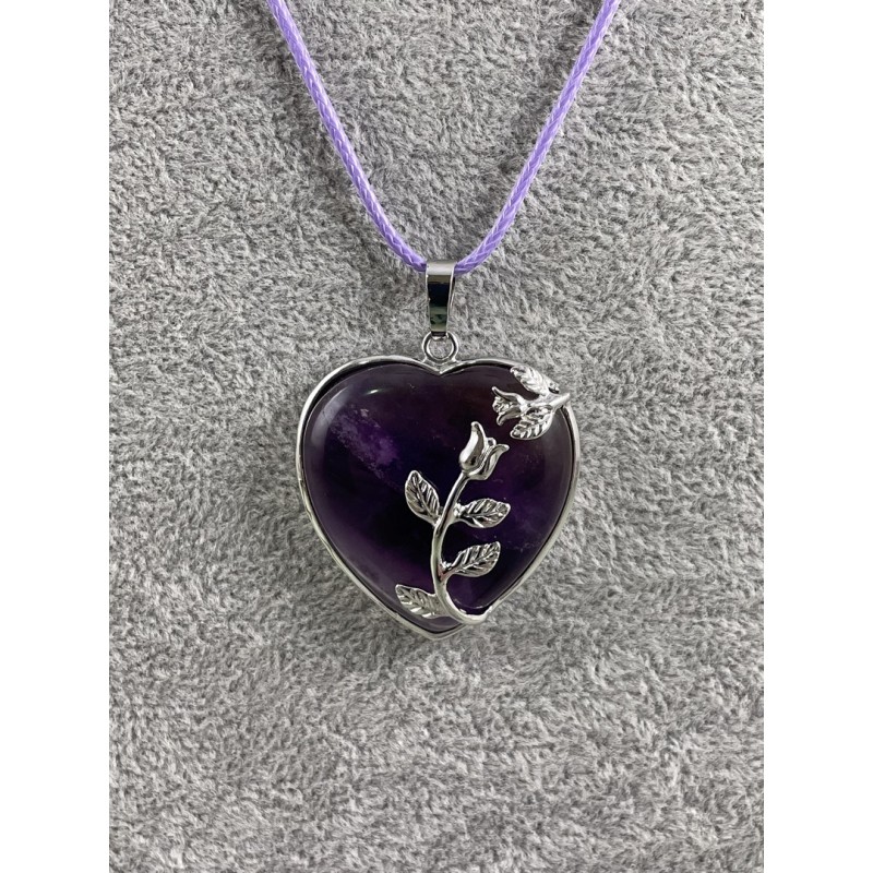 Pendentif cœur et roses en améthyste