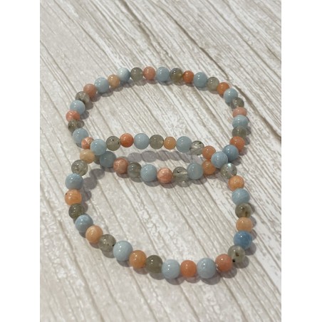 Bracelet La Navigatrice des Tempêtes en aigue-marine, calcite pêche et labradorite – existe en longueur 19 cm et 21 cm.