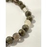Zoom sur les perles en citrine, pyrite facettée et quartz fumé du bracelet Le Trésor des Mers.