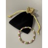 Le bracelet La Tendresse Éveillée et son écrin.