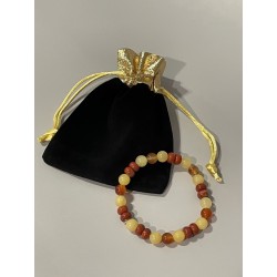 Le bracelet La Flamme Indomptable et son écrin.