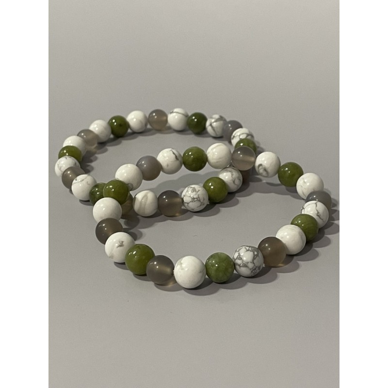 La Lame du Vent – Bracelet en howlite, agate grise et jade néphrite - Existe en 19 cm et 21 cm de longueur.