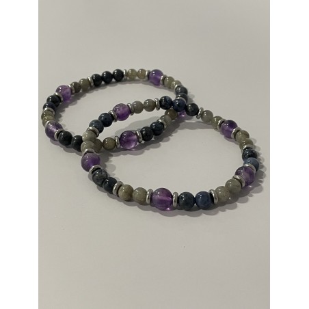 Bracelet Le Dernier du Clan en dumortiérite, labradorite et améthyste – Existe en 19 cm et 21 cm de longueur.
