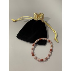 Le bracelet La Fleur Guérisseuse et son écrin.