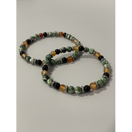 Bracelet Le Fruit de l’Effort en agate arbre, onyx et cornaline – existe en 19 cm et 21 cm de longueur.