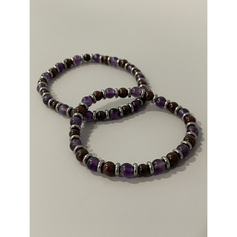Bracelet La Dame de Grenat en grenat et améthyste avec rondelles en acier inoxydable – existe en 19 cm et 21 cm de longueur.